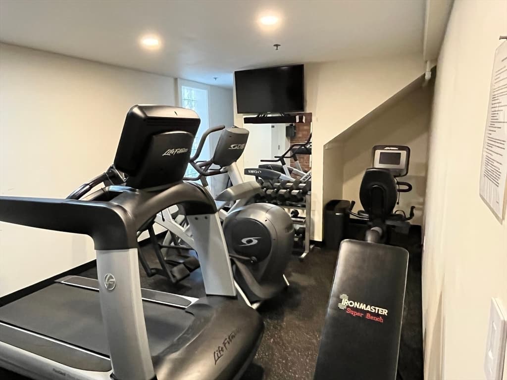 Condominium at 60 Dudley # 25, Chelsea MA 02150, Chelsea, photo 8 of 9