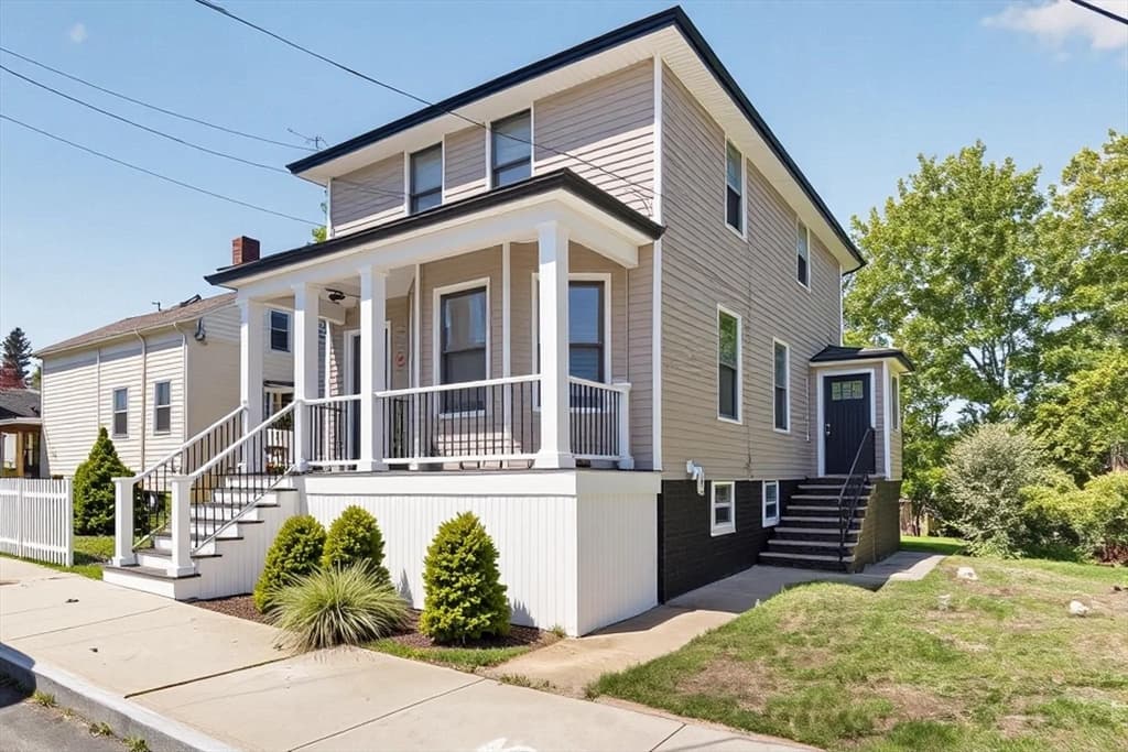 4 Norwell St, Dartmouth MA 02748