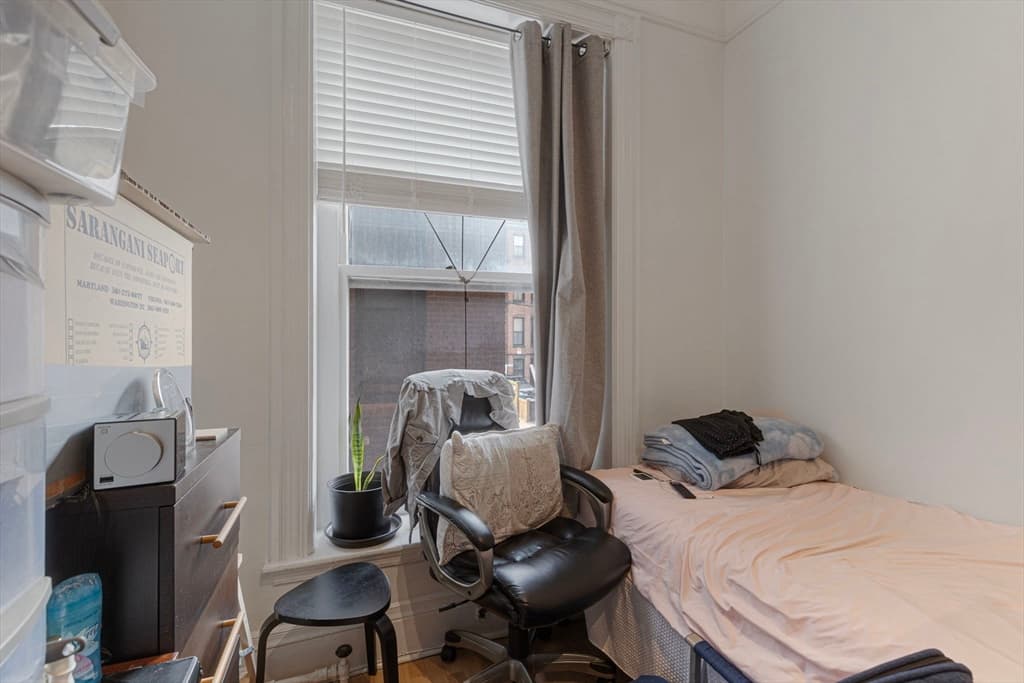 Condominium at 290 Commonwealth Ave # 4, Boston MA 02115, photo 5 of 8