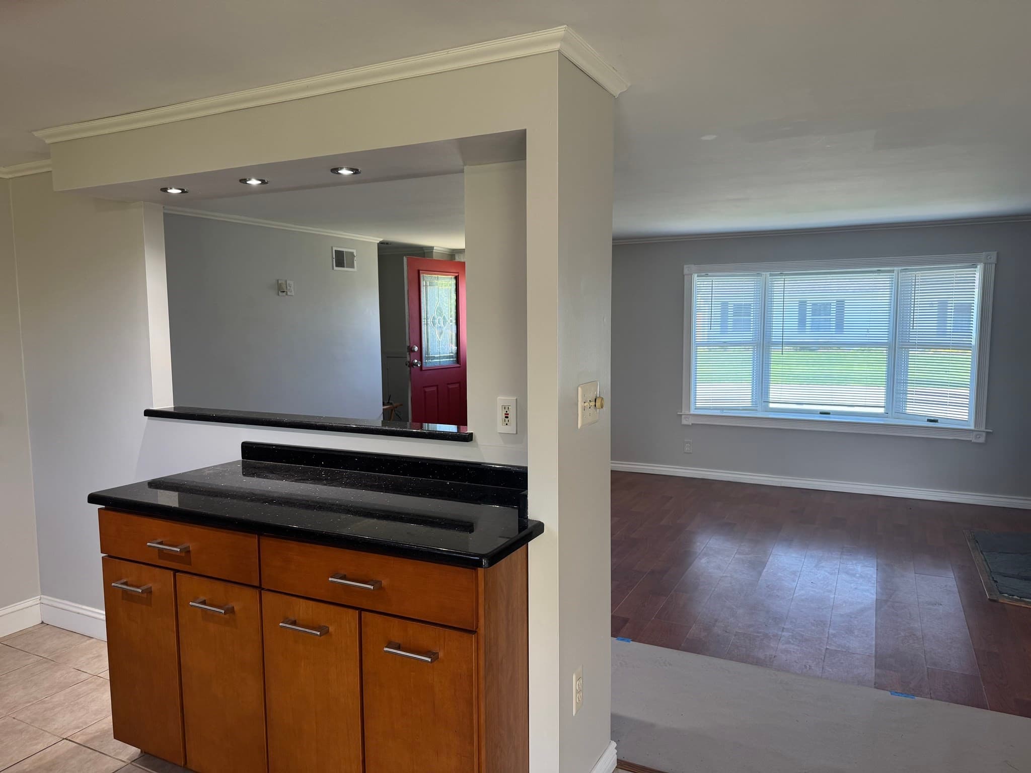 Single Family Residence at 52 Sheraton Ave, Somerset MA 02725, photo 7 of 15