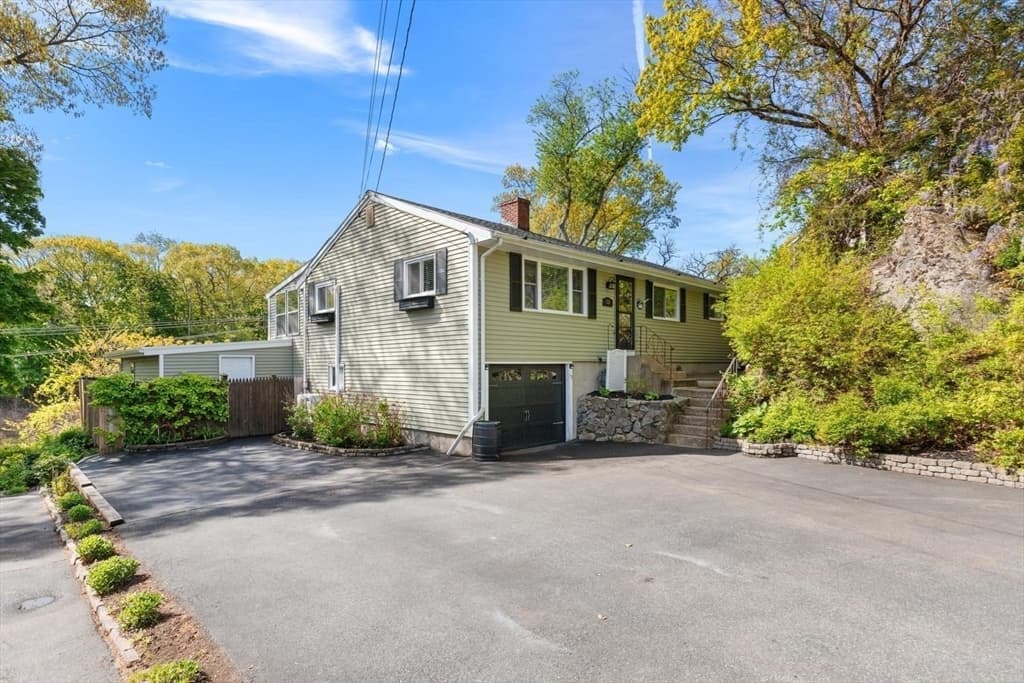 53 Longhill Rd, Lynn MA 01904 photo 3