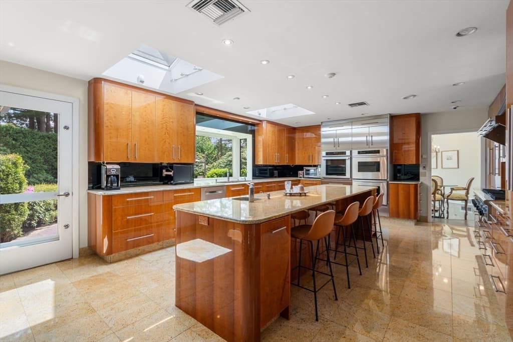9 Singletree Rd, Brookline MA 02467 photo 6