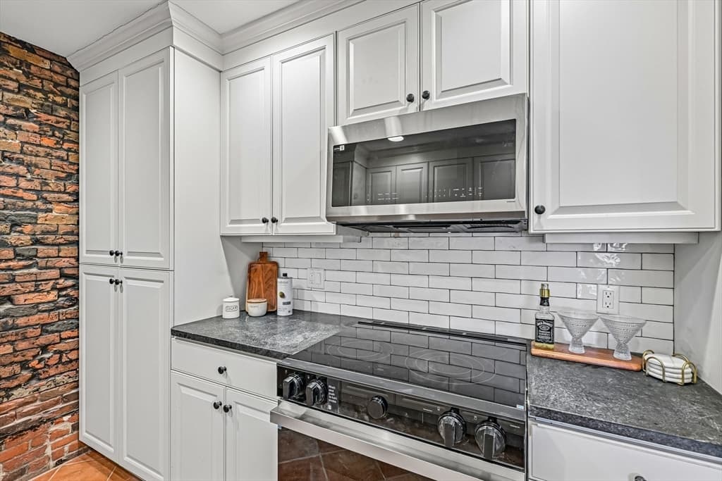 Condominium at 28-32 Atlantic Ave # 628, Boston MA 02110, photo 12 of 42