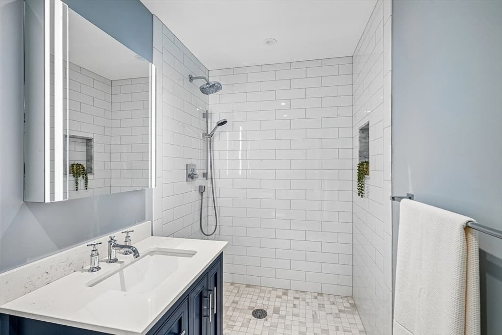 Condominium at 28-32 Atlantic Ave # 628, Boston MA 02110, photo 18 of 42