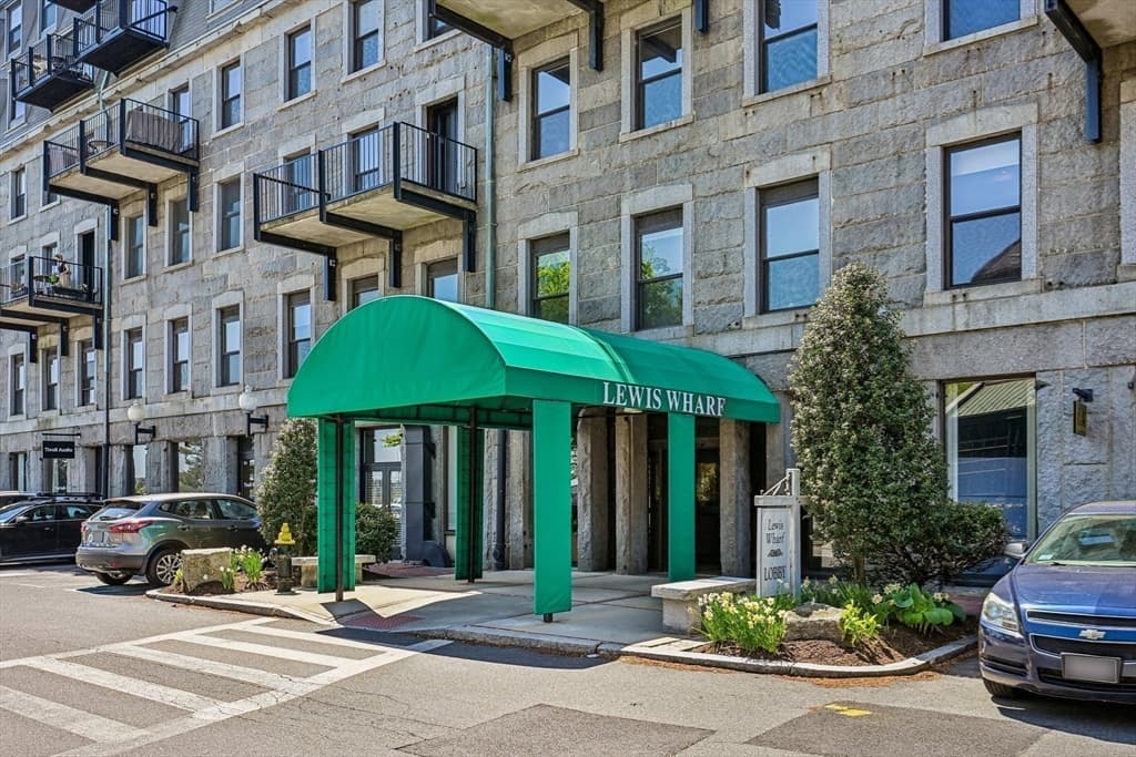 Condominium at 28-32 Atlantic Ave # 628, Boston MA 02110, photo 35 of 42