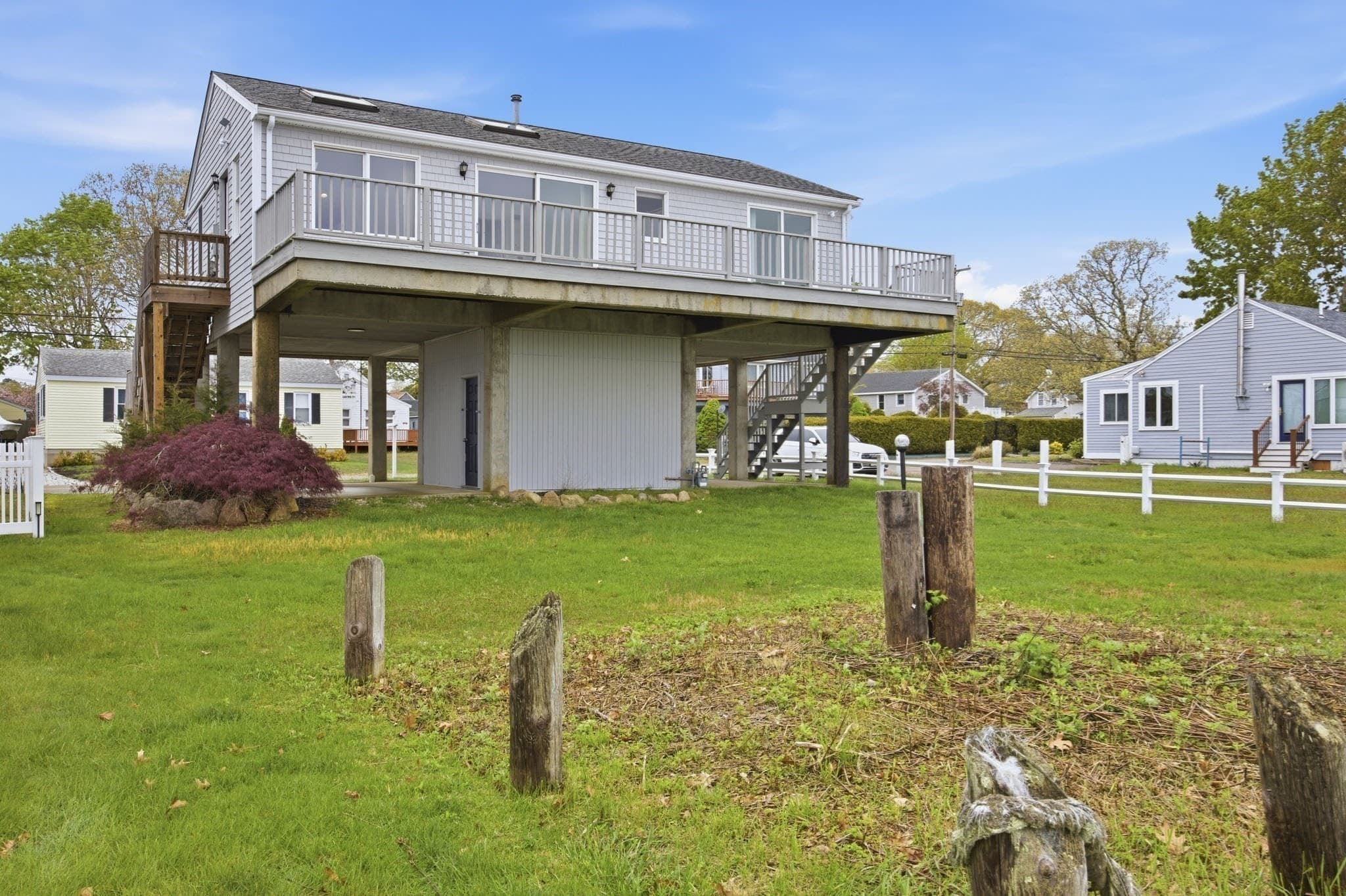 Single Family Residence at 192 Swifts Beach Road, Wareham MA 02571, photo 9 of 38