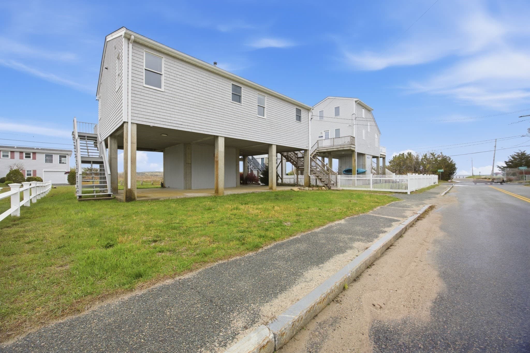 Single Family Residence at 192 Swifts Beach Road, Wareham MA 02571, photo 4 of 38