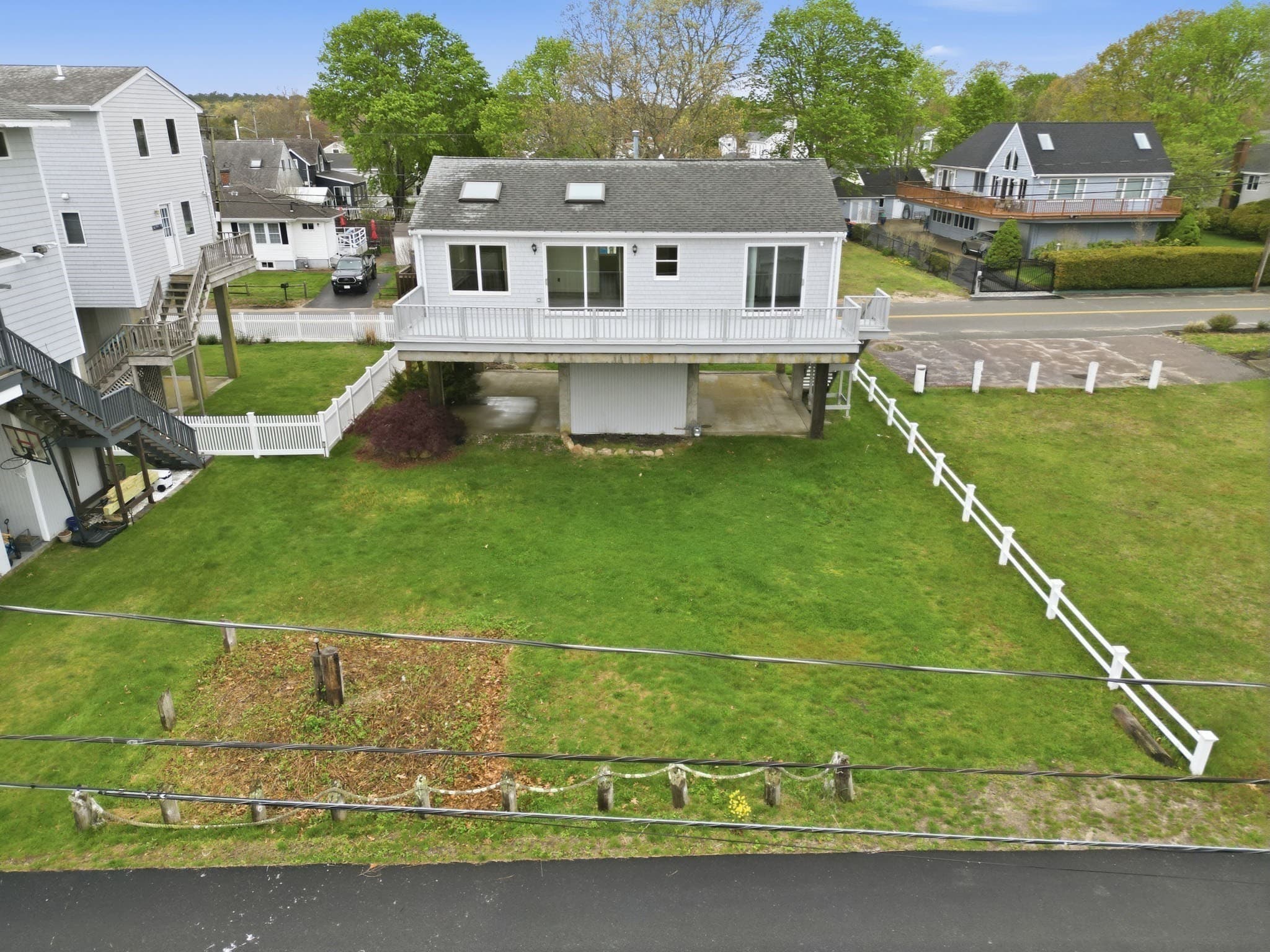 Single Family Residence at 192 Swifts Beach Road, Wareham MA 02571, photo 8 of 38