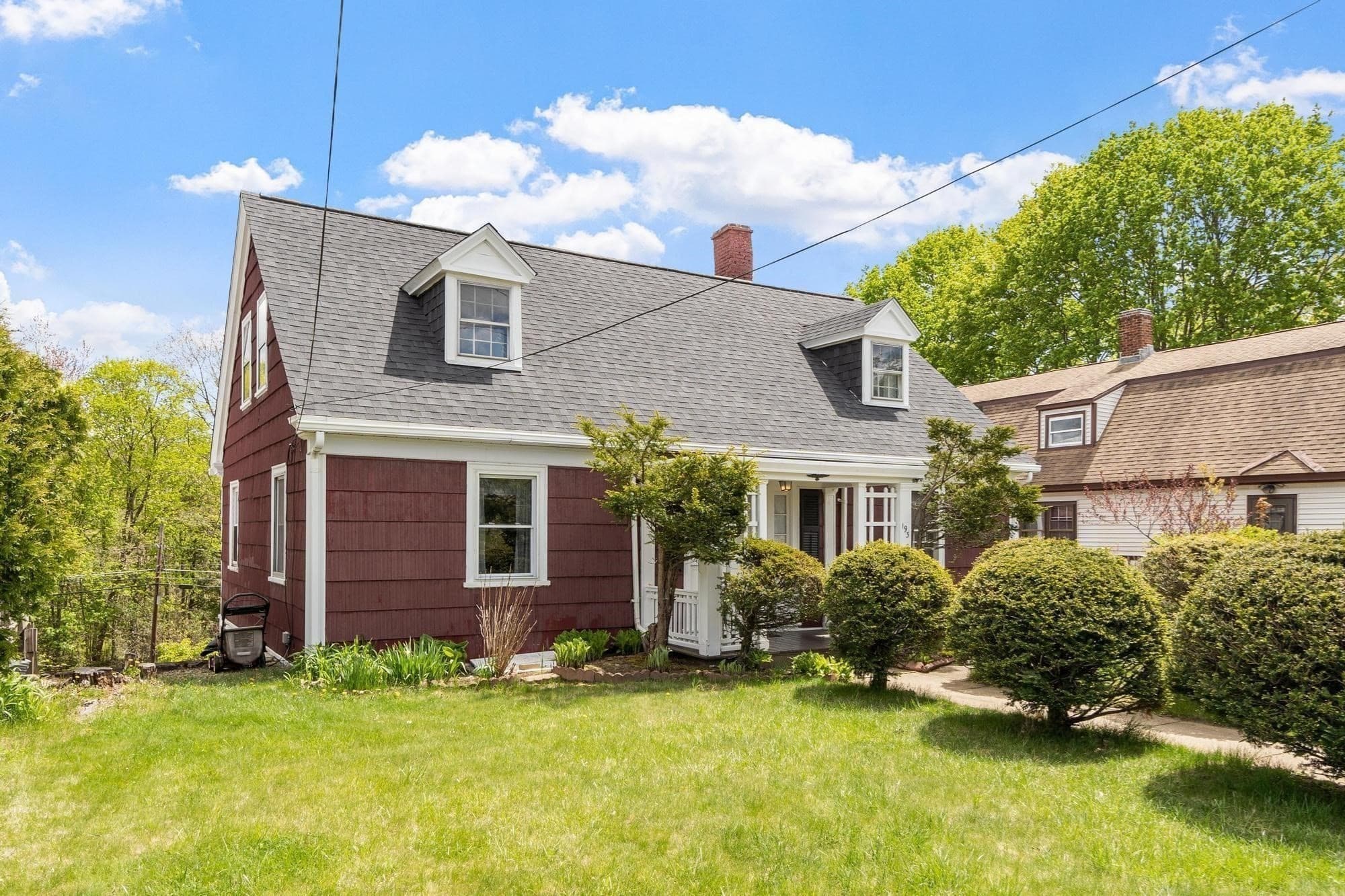 Single Family Residence at 193 Woodland Ave, Gardner MA 01440, photo 3 of 40