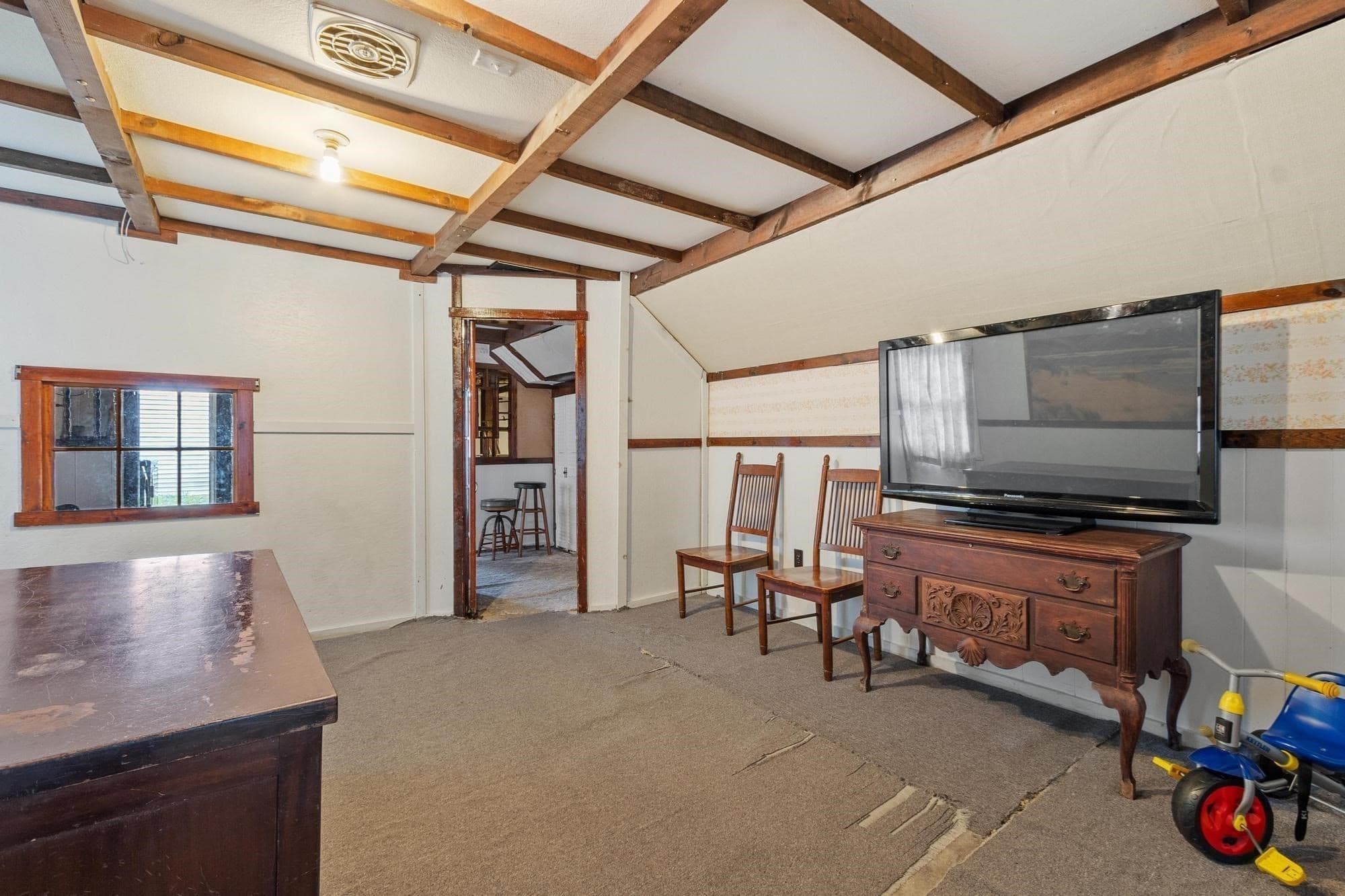 Single Family Residence at 193 Woodland Ave, Gardner MA 01440, photo 36 of 40
