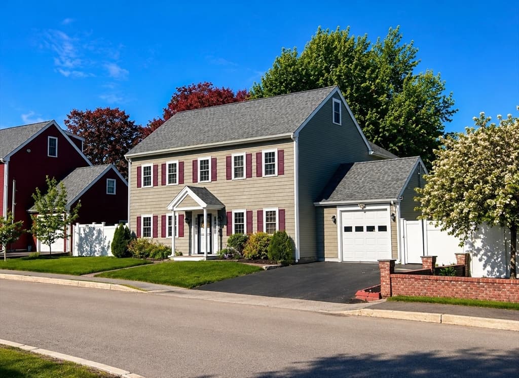 36 Woodside Avenue, Braintree MA 02184