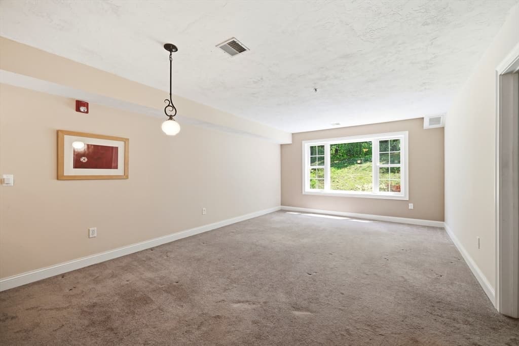 24 Greenleaves Drive # 413, Amherst MA 01002 photo 7