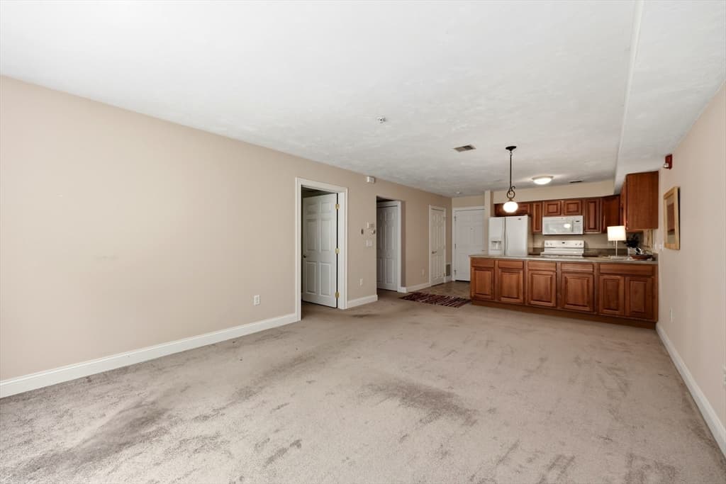 24 Greenleaves Drive # 413, Amherst MA 01002 photo 4