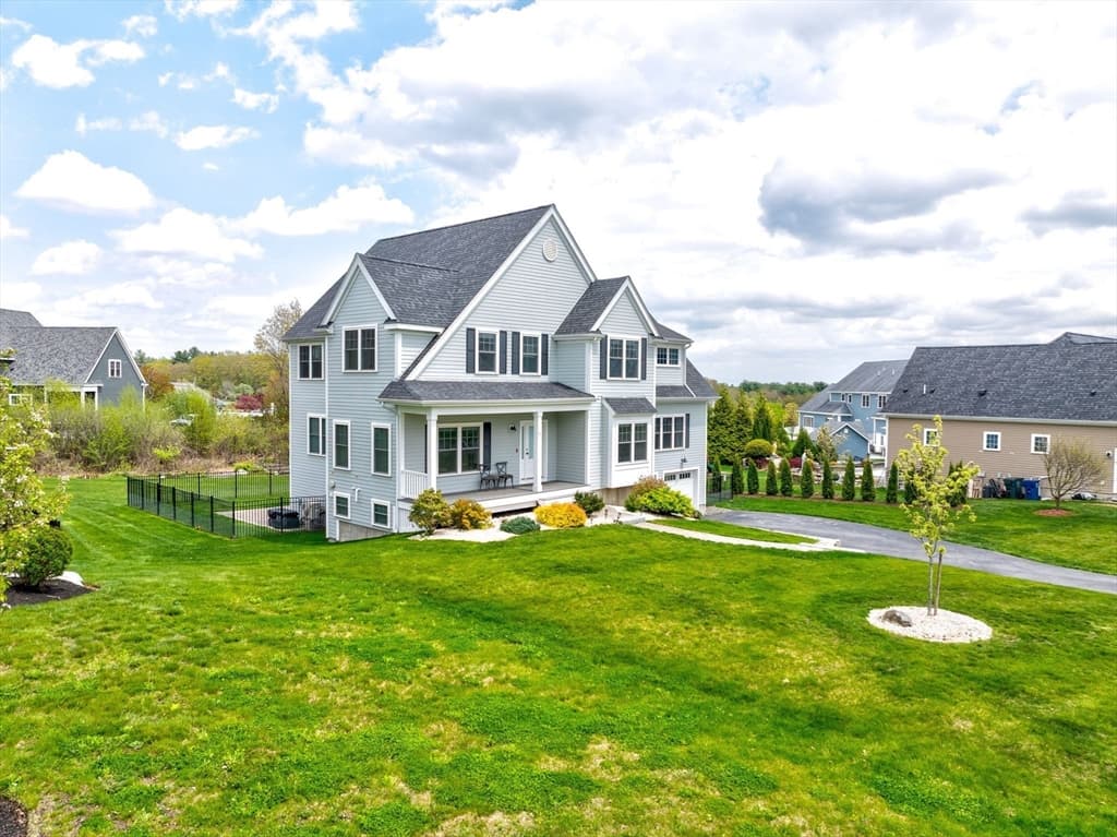 Single Family Residence at 51 Tamarack Rd, Dracut MA 01826, photo 33 of 39