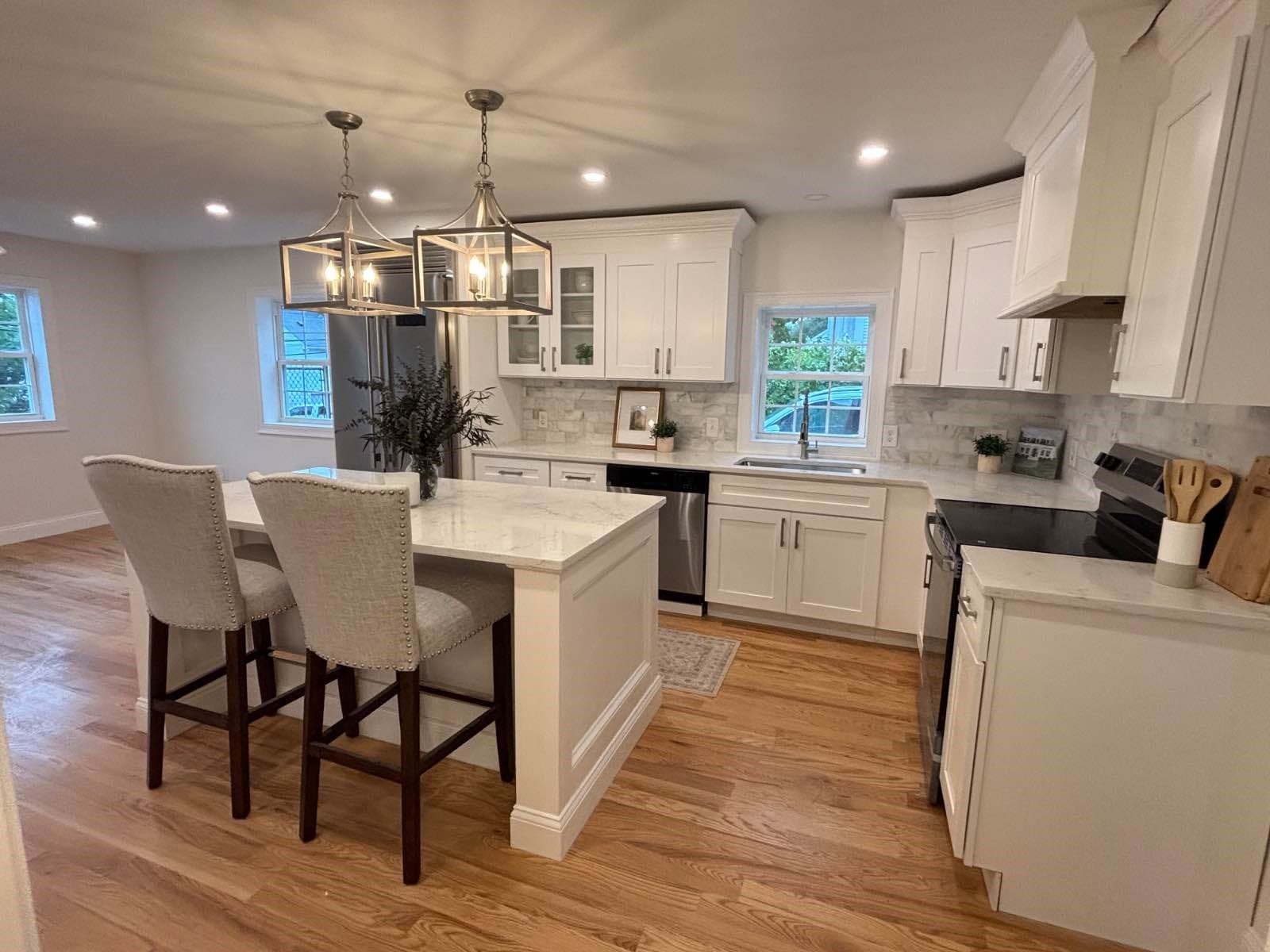 Single Family Residence at 2 Mechanic St, Merrimac MA 01860, photo 2 of 38