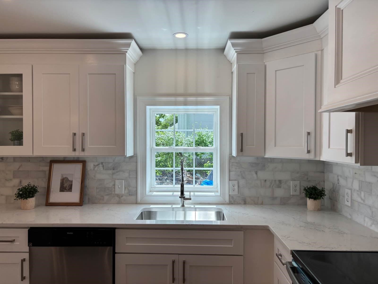 Single Family Residence at 2 Mechanic St, Merrimac MA 01860, photo 5 of 38