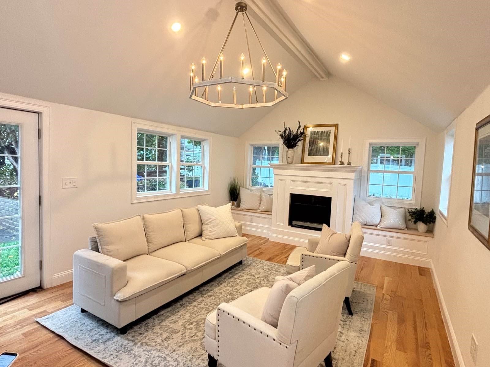Single Family Residence at 2 Mechanic St, Merrimac MA 01860, photo 9 of 38