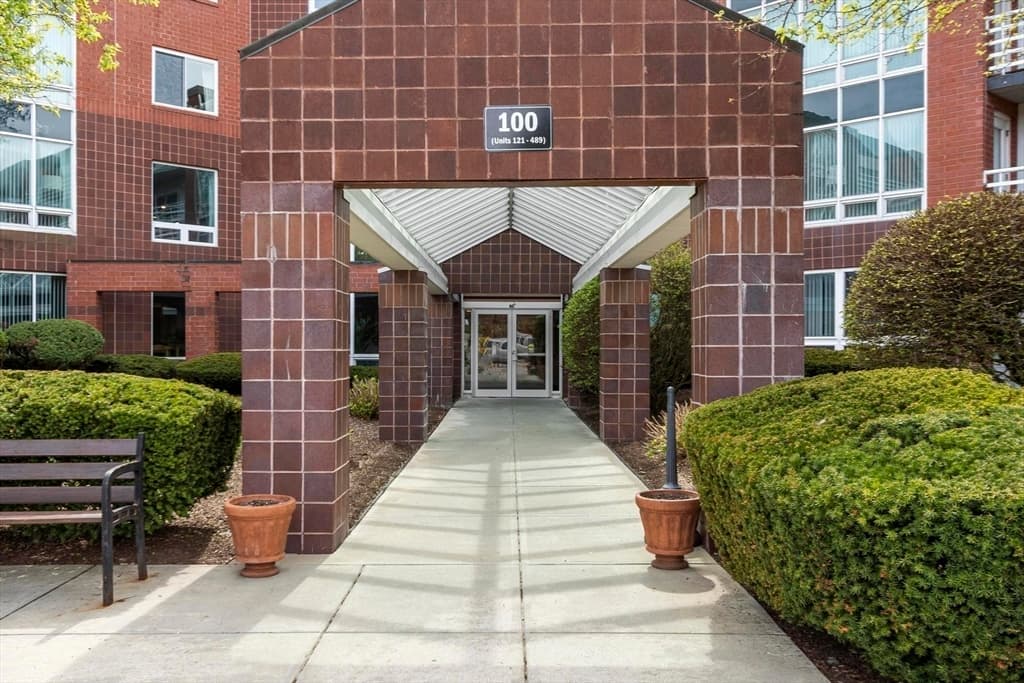 321 Place Ln # 321, Woburn MA 01801 photo 30