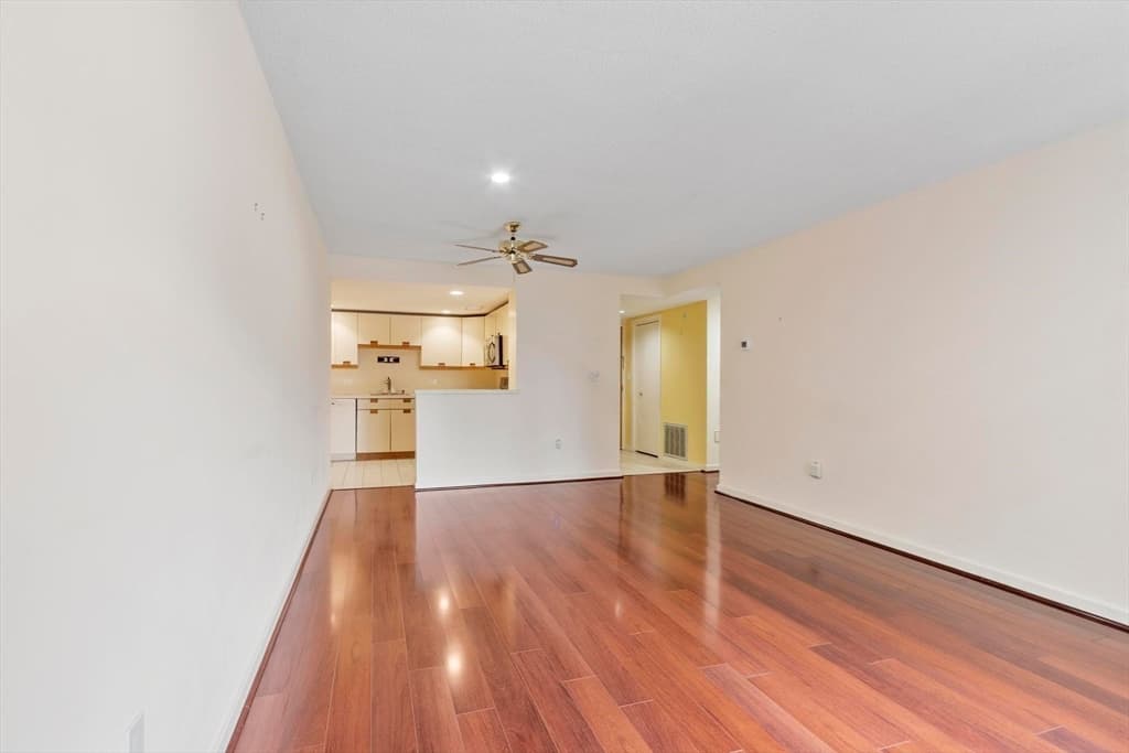 321 Place Ln # 321, Woburn MA 01801 photo 18