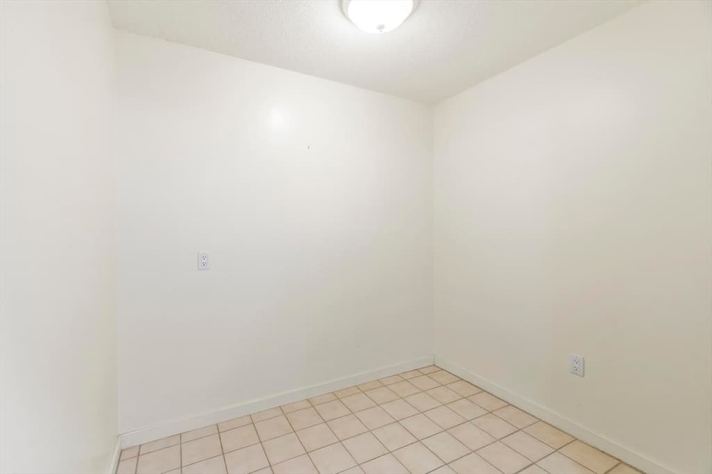 321 Place Ln # 321, Woburn MA 01801 photo 15