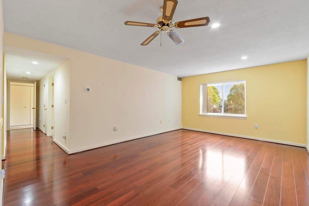 321 Place Ln # 321, Woburn MA 01801 photo 19