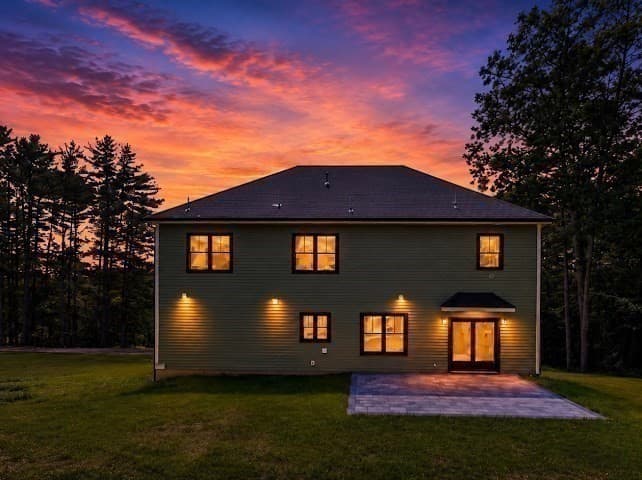 30 Mendon St, Upton MA 01568 photo 36
