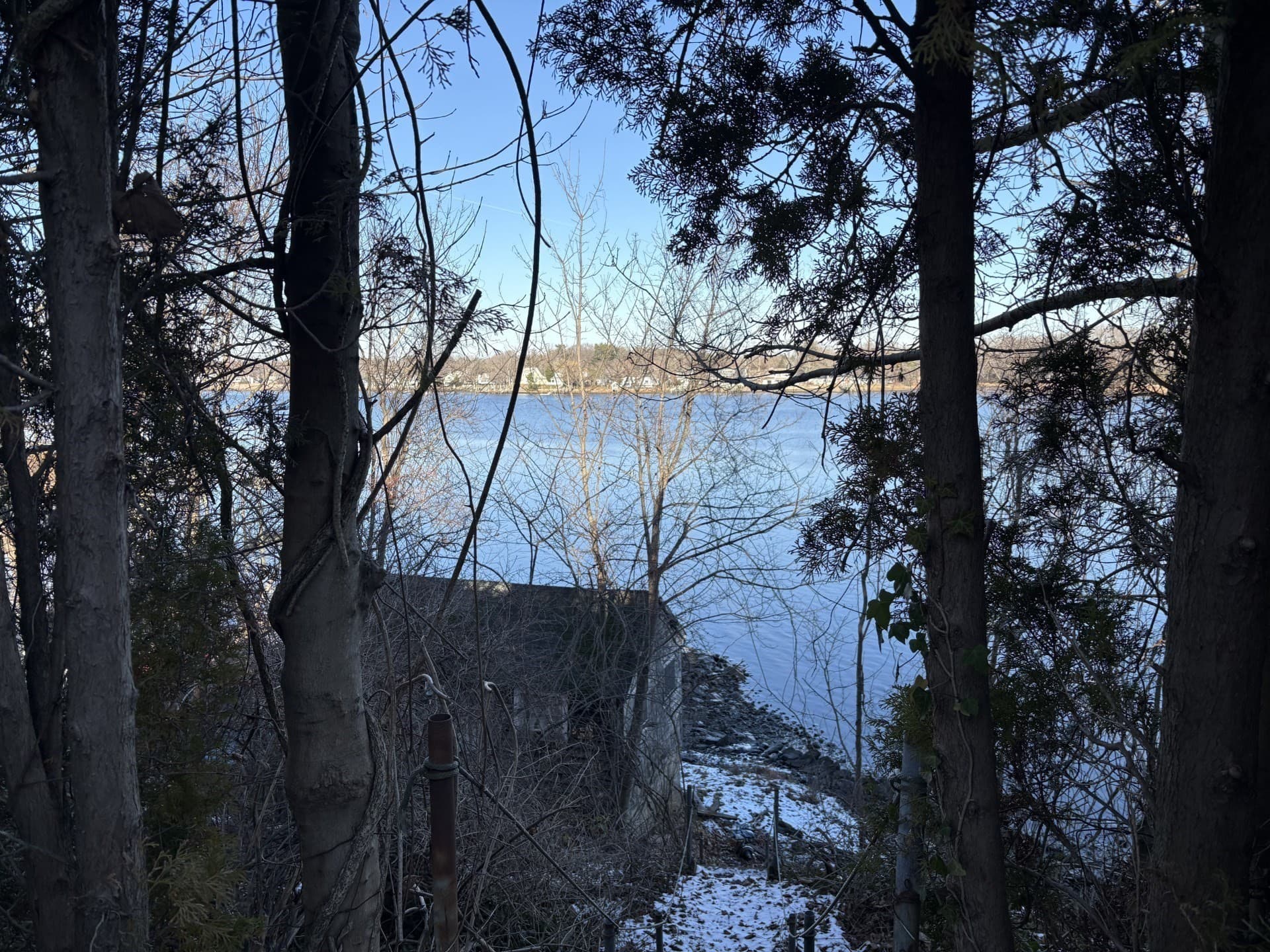 351 County, Barrington RI 02806