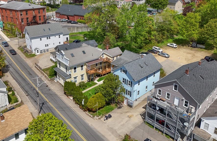 9-11 Maple St, Spencer MA 01562