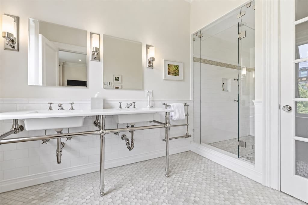 319 Beacon Street, Boston MA 02116 photo 22