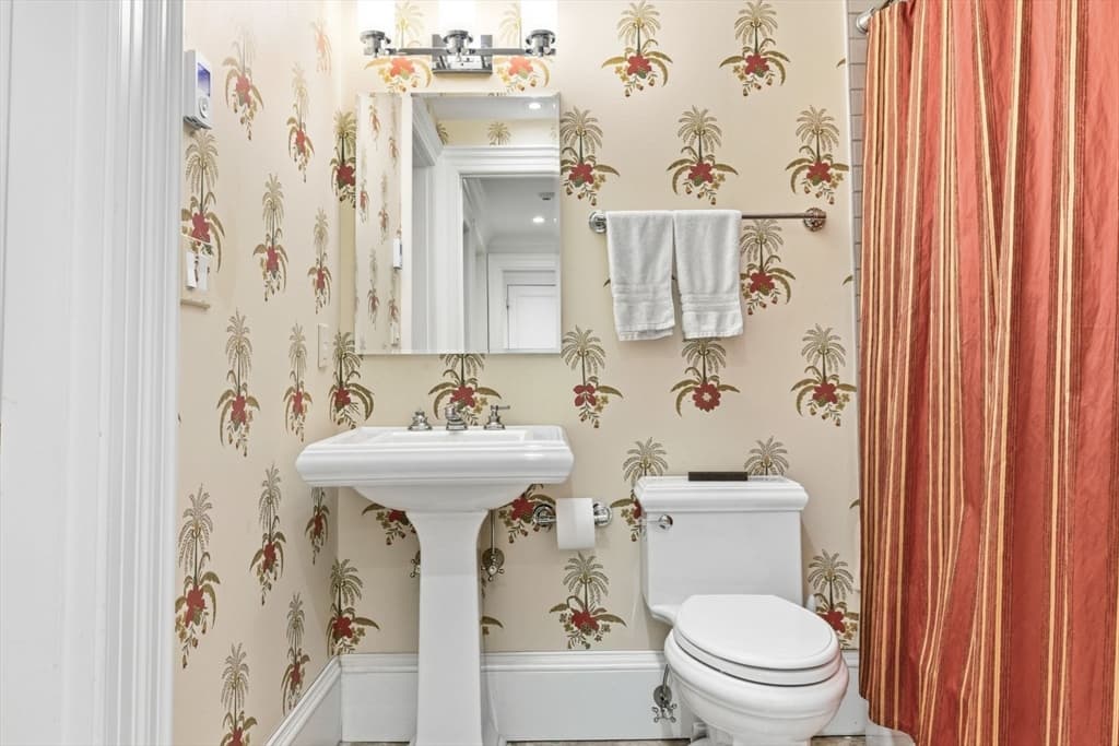 319 Beacon Street, Boston MA 02116 photo 34
