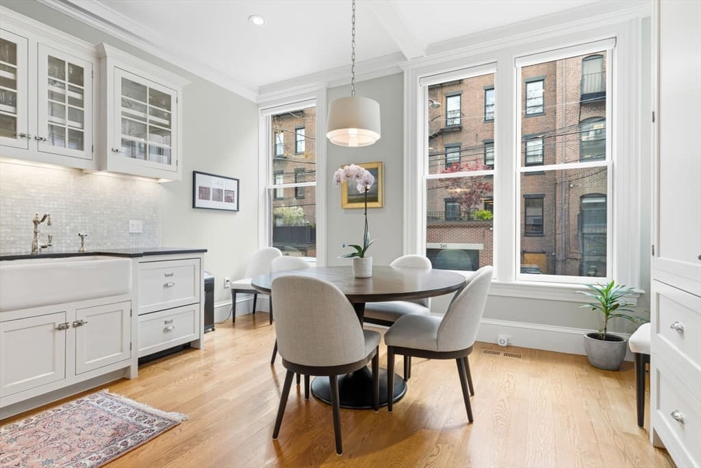 319 Beacon Street, Boston MA 02116 photo 10