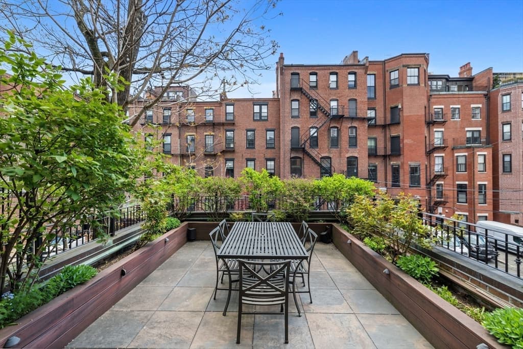 319 Beacon Street, Boston MA 02116 photo 19