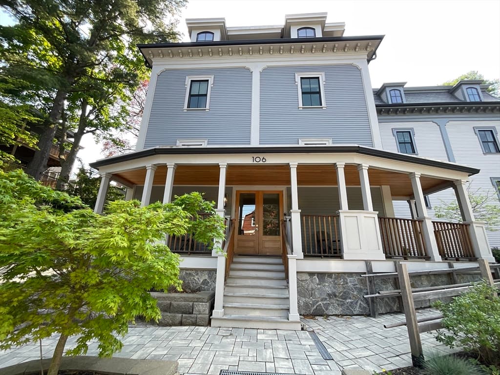 106 Forest Hills St # 101, Boston MA 02130