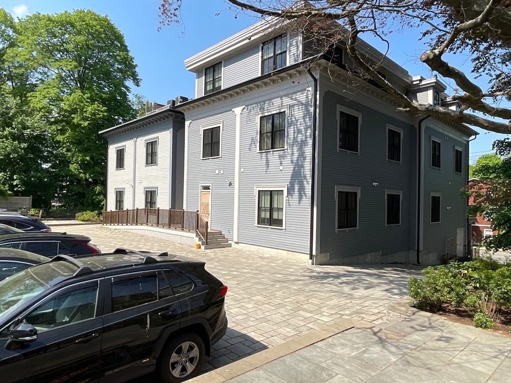 Condominium at 106 Forest Hills St # 101, Boston MA 02130, photo 9 of 11