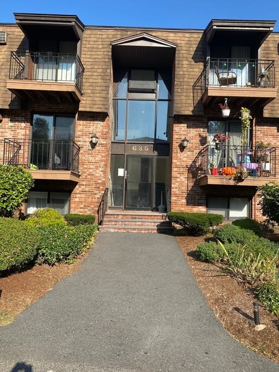 Condominium at 635 West Lowell Ave # 7, Haverhill MA 01832, Haverhill, photo 17 of 17
