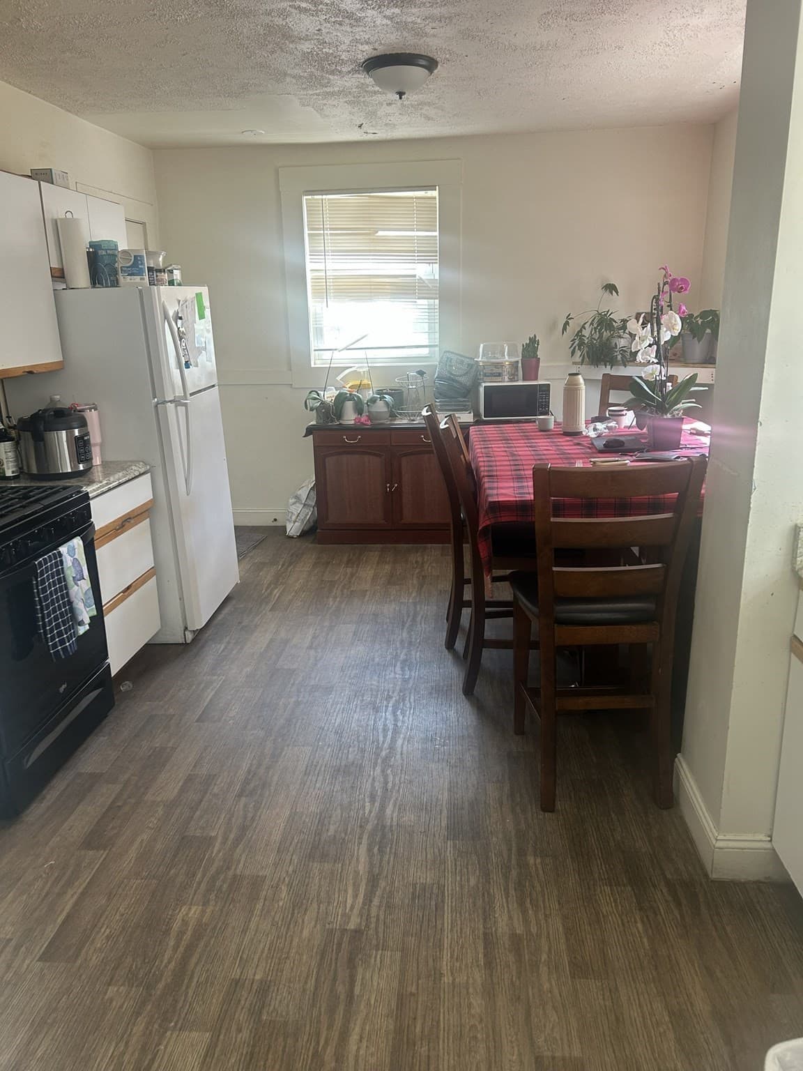 3 Family at 62 Huntington St, Lowell MA 01852, Lowell, photo 8 of 18