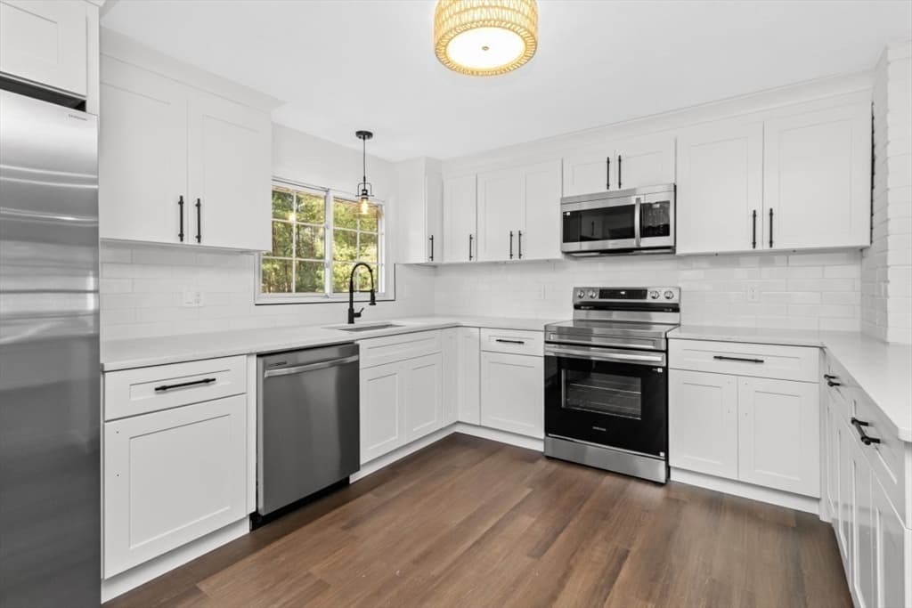 300 Jon Dr, Brockton MA 02302