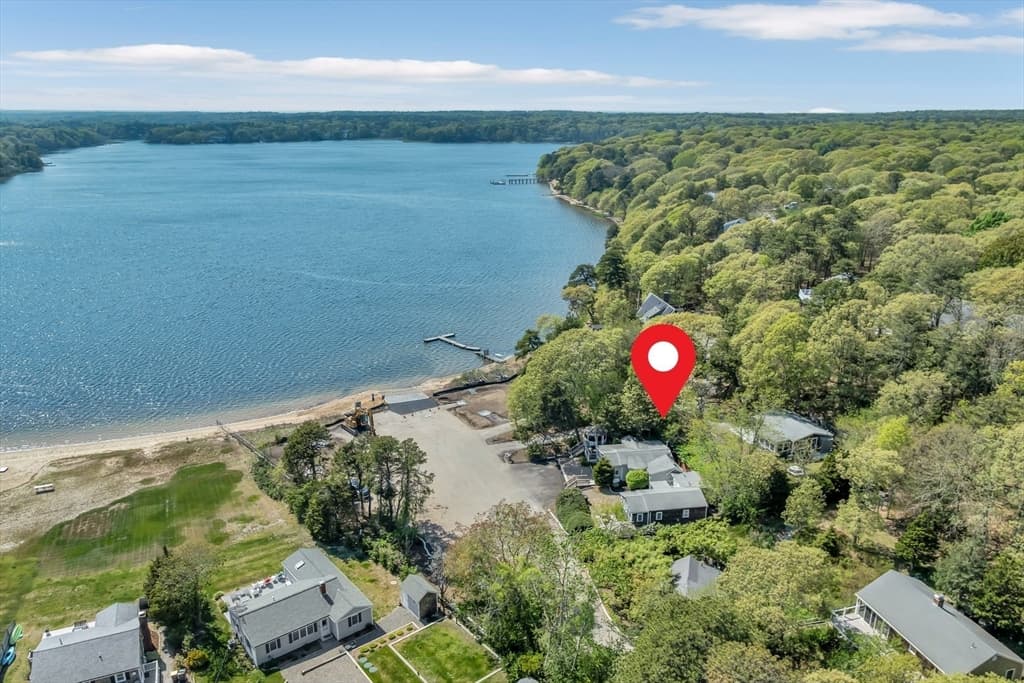 22 &24 Follins Pond Rd, Dennis MA 02660