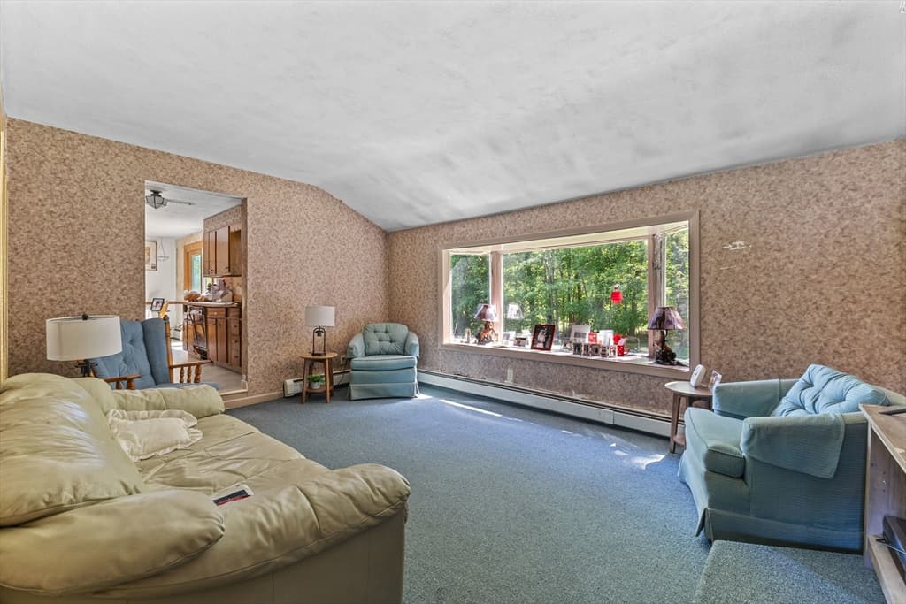 Single Family Residence at 25 Kings Mountain Dr, West Boylston MA 01583, West Boylston, photo 5 of 23