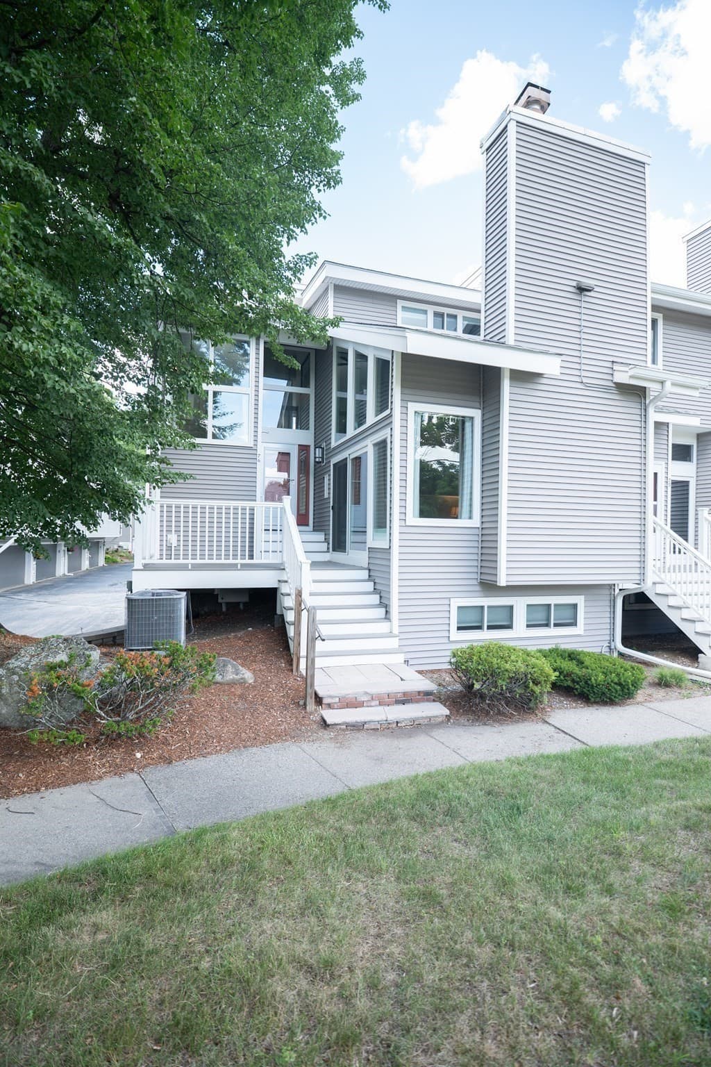 Condominium at 255 North Road # 76, Chelmsford MA 01824, photo 2 of 31