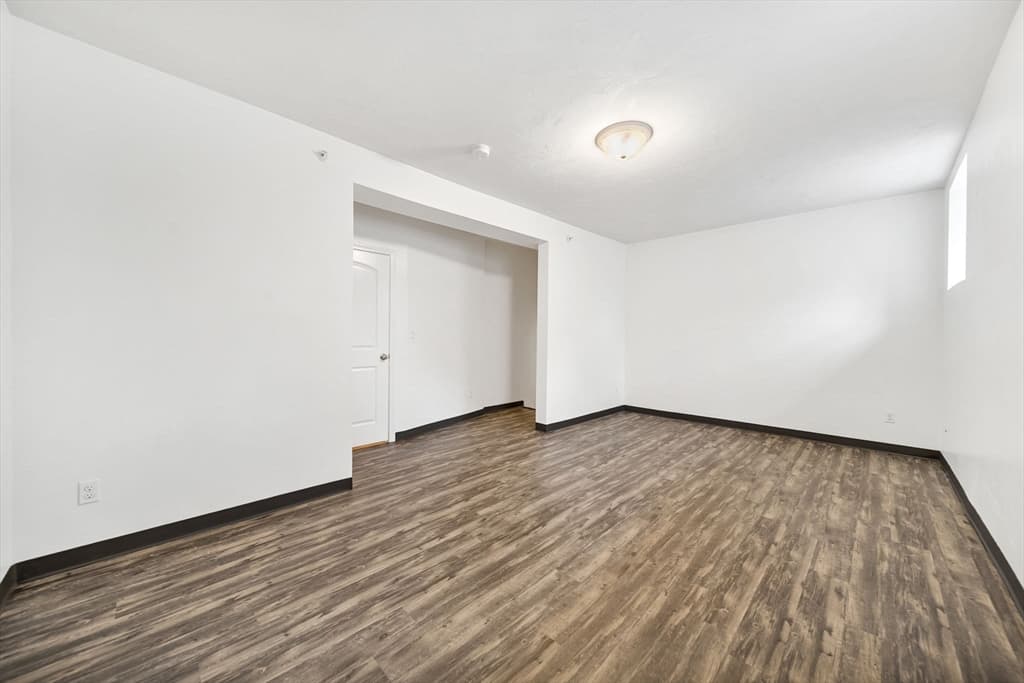 Condominium at 157 Beale Street # 1, Quincy MA 02170, photo 20 of 27