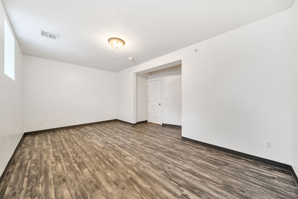 Condominium at 157 Beale Street # 1, Quincy MA 02170, photo 21 of 27