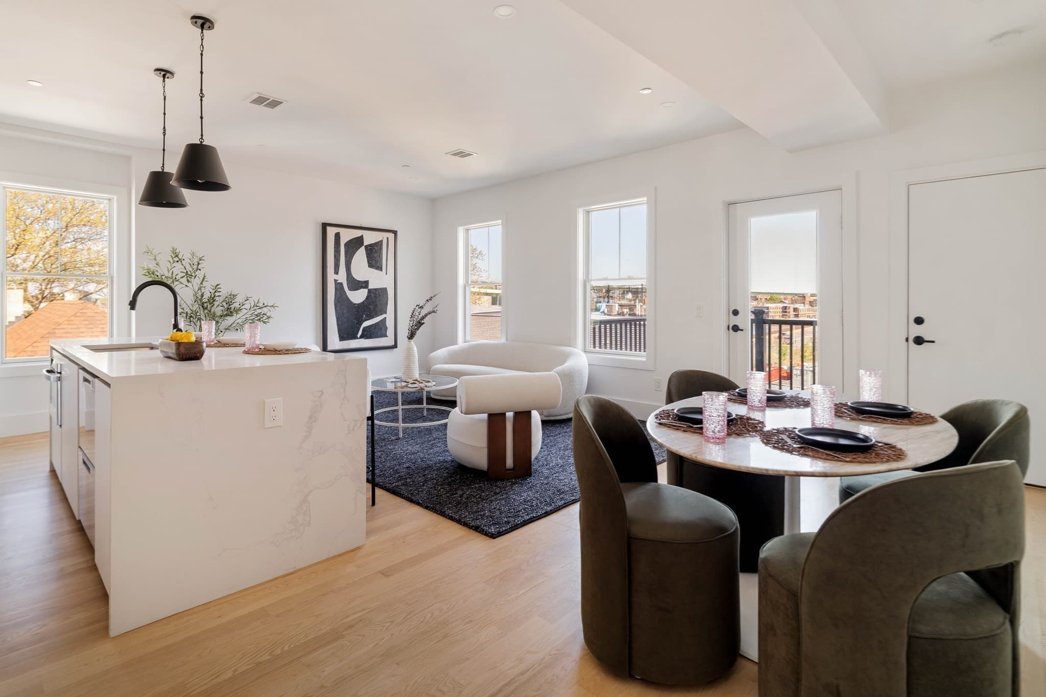 Condominium at 30-32 Condor St # 6, Boston MA 02128, photo 9 of 34