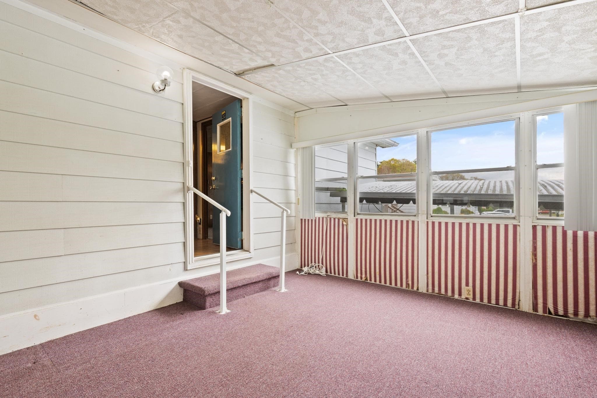 Mobile Home at 48 Easy Street, Raynham MA 02767, photo 13 of 17