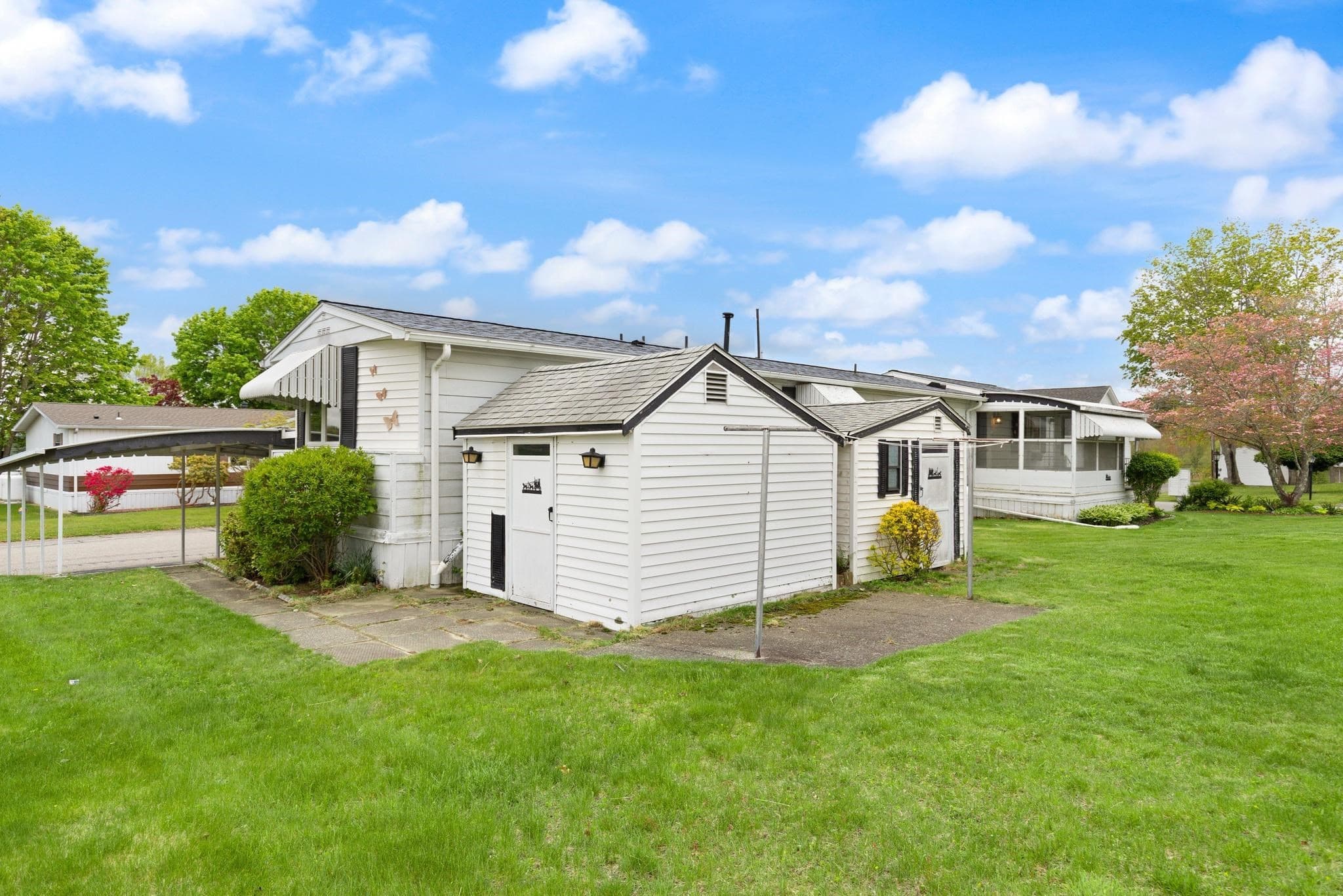 Mobile Home at 48 Easy Street, Raynham MA 02767, photo 17 of 17