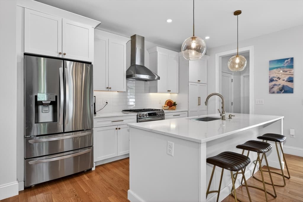 Single Family Residence at 5 Mirasol Cir # 5, Acton MA 01720, photo 6 of 37