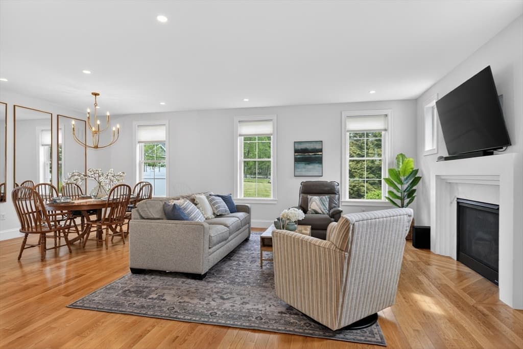 Single Family Residence at 5 Mirasol Cir # 5, Acton MA 01720, photo 3 of 37