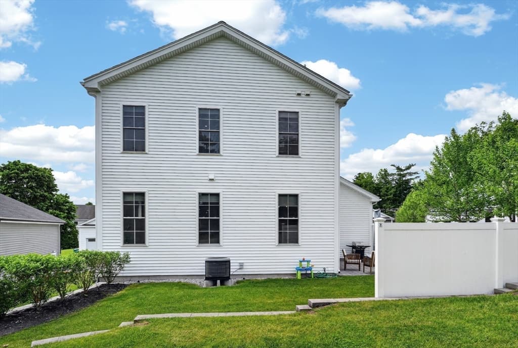 Single Family Residence at 5 Mirasol Cir # 5, Acton MA 01720, photo 32 of 37