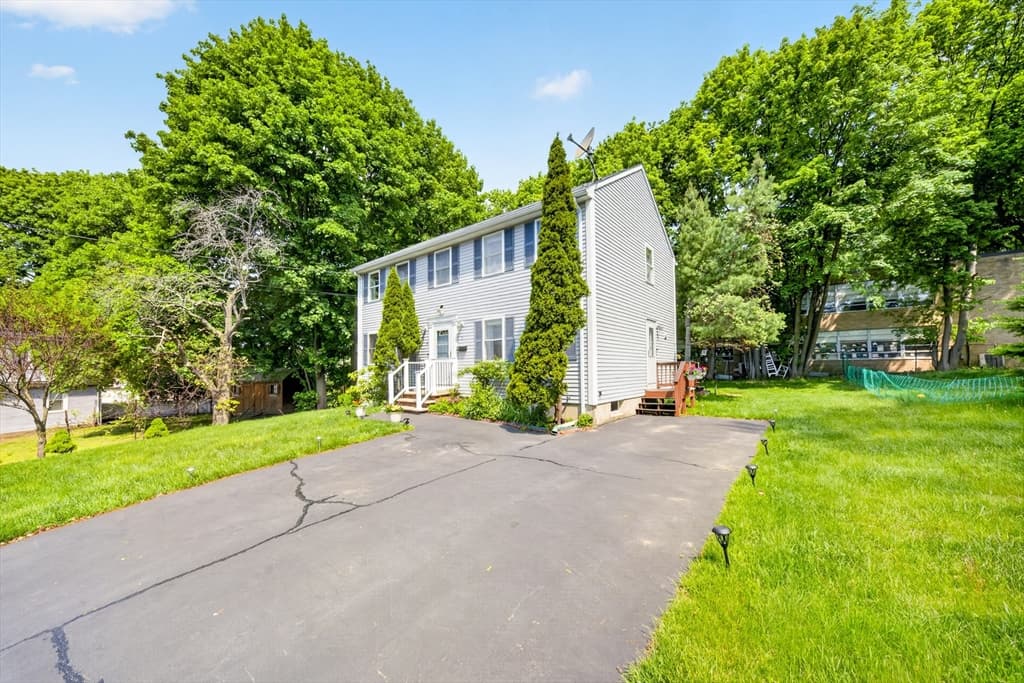 Single Family Residence at 8 Sparrow Ln, Peabody MA 01960, Peabody, photo 2 of 36