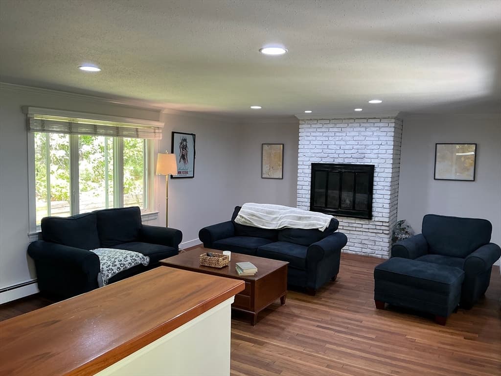 Single Family Residence at 26 The Morgan Cir, Mashpee MA 02649, Mashpee, photo 6 of 39